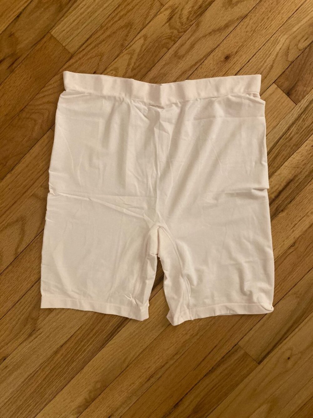 Thigh Society Cooling Short - Whisper size 5XL/6XL 7" - Picture 2 of 4